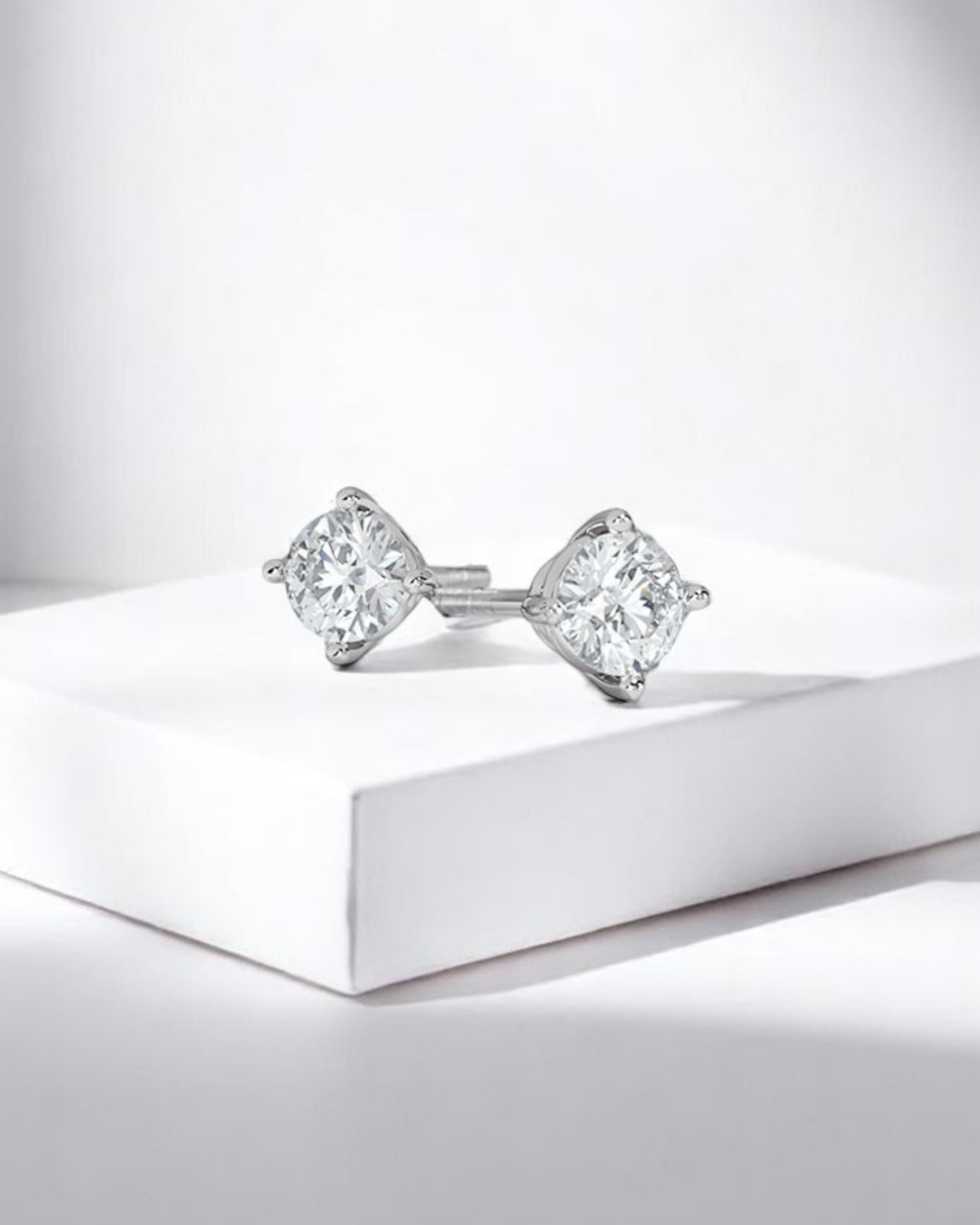4 Prong Round Solitaire Stud Earrings