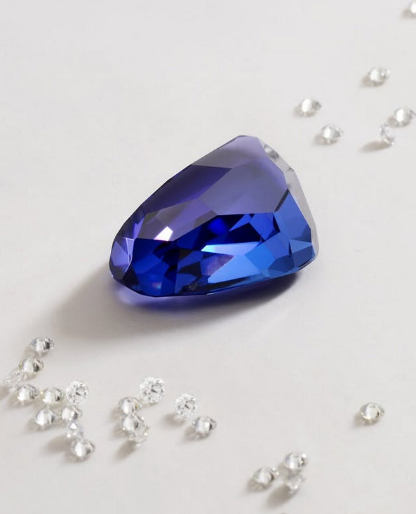 Assimetrico Tanzanite pave set 2025