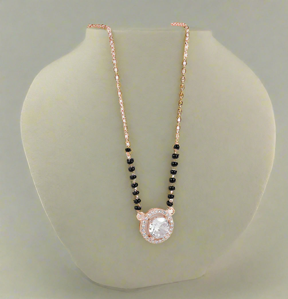 Halo Solitaire pendant mangalsutra