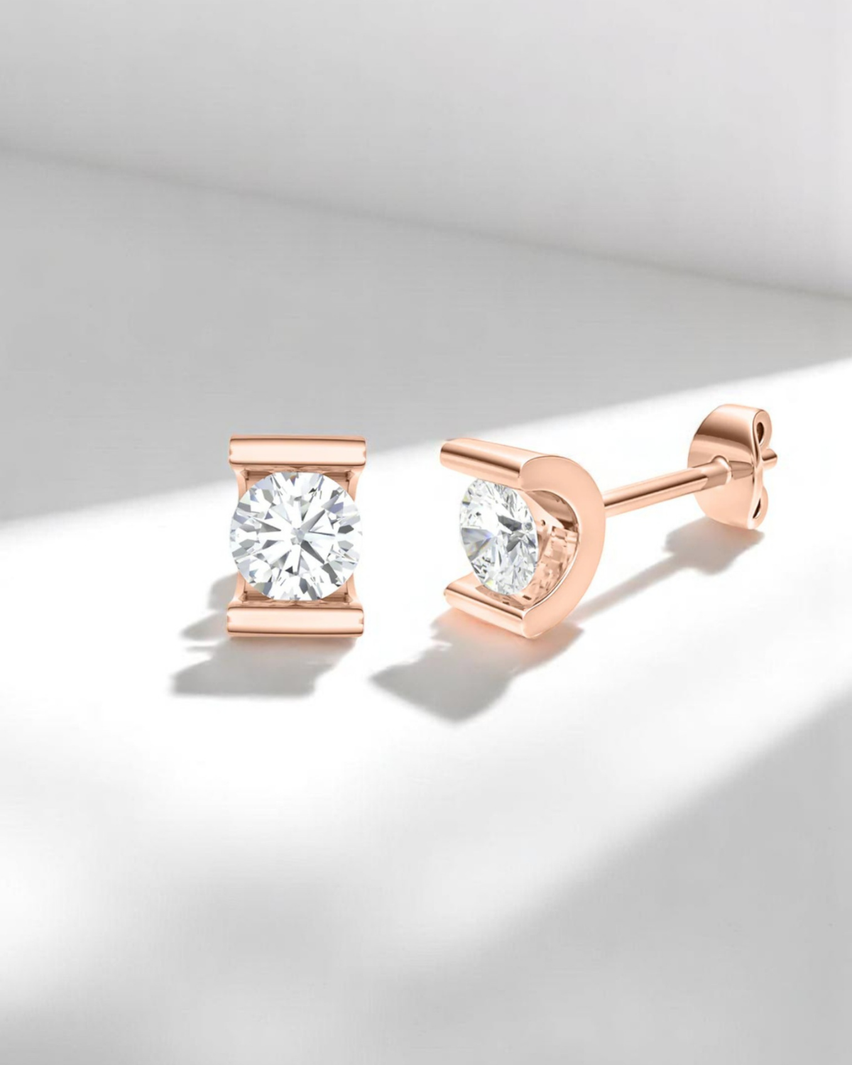 Open Curve Solitaire Stud Earrings