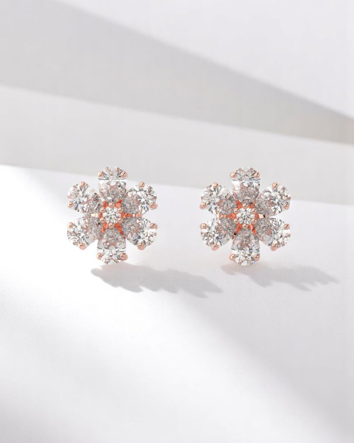 Pear Petal Daisy Stud Earrings
