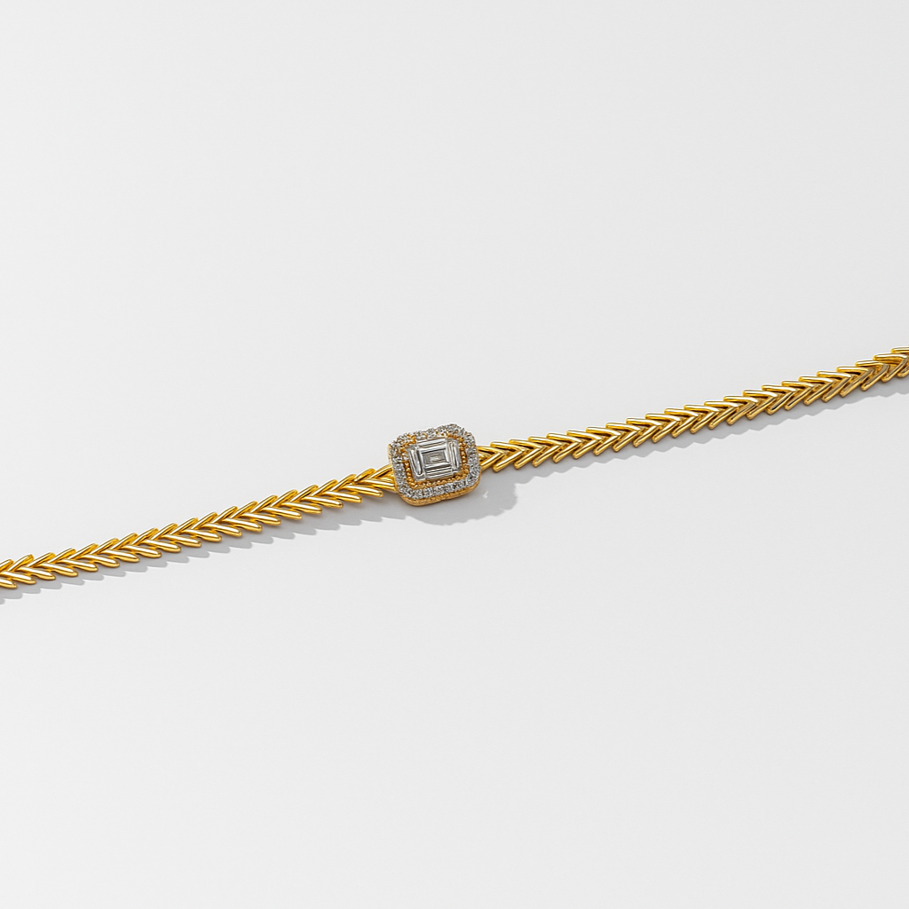 Emerald Gold and Diamond Chain Bracelet