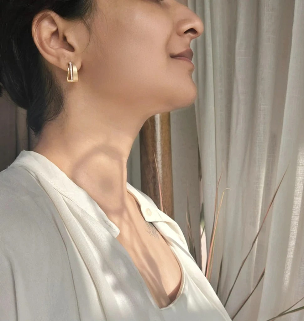 Dual finish Silenced Gold Fusion Hoops