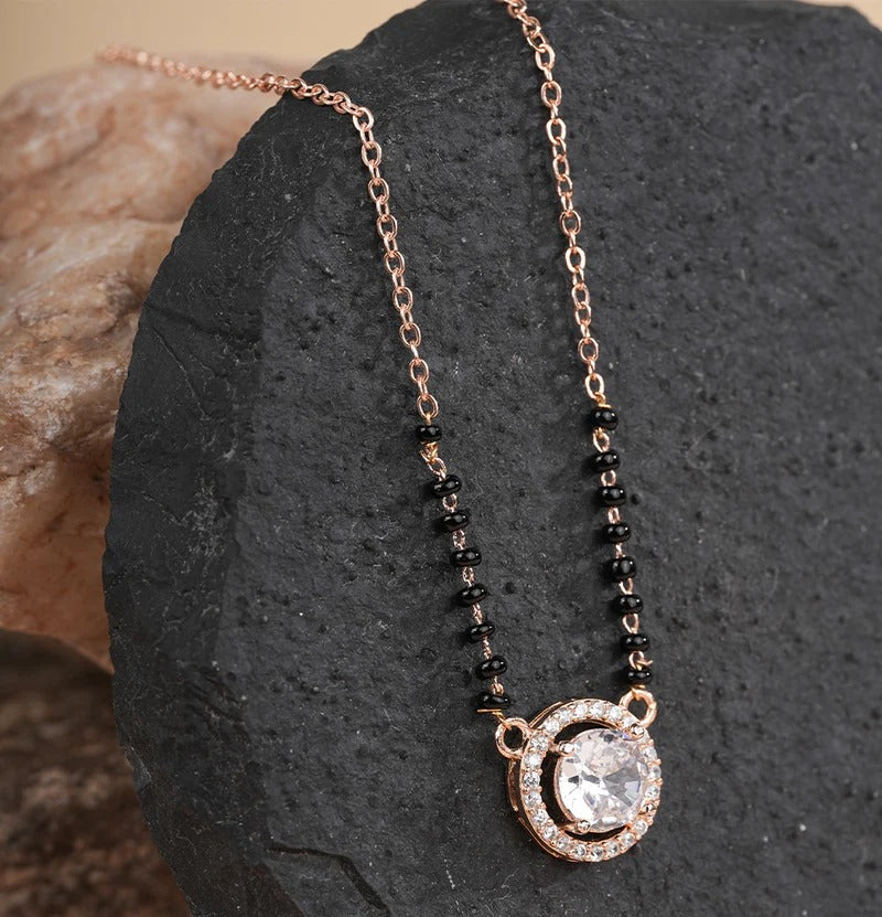 Halo Solitaire pendant mangalsutra