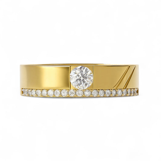 Elegant Band Solitaire Ring with small Diamonds