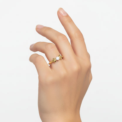 Mini Petite Floral Diamond Ring