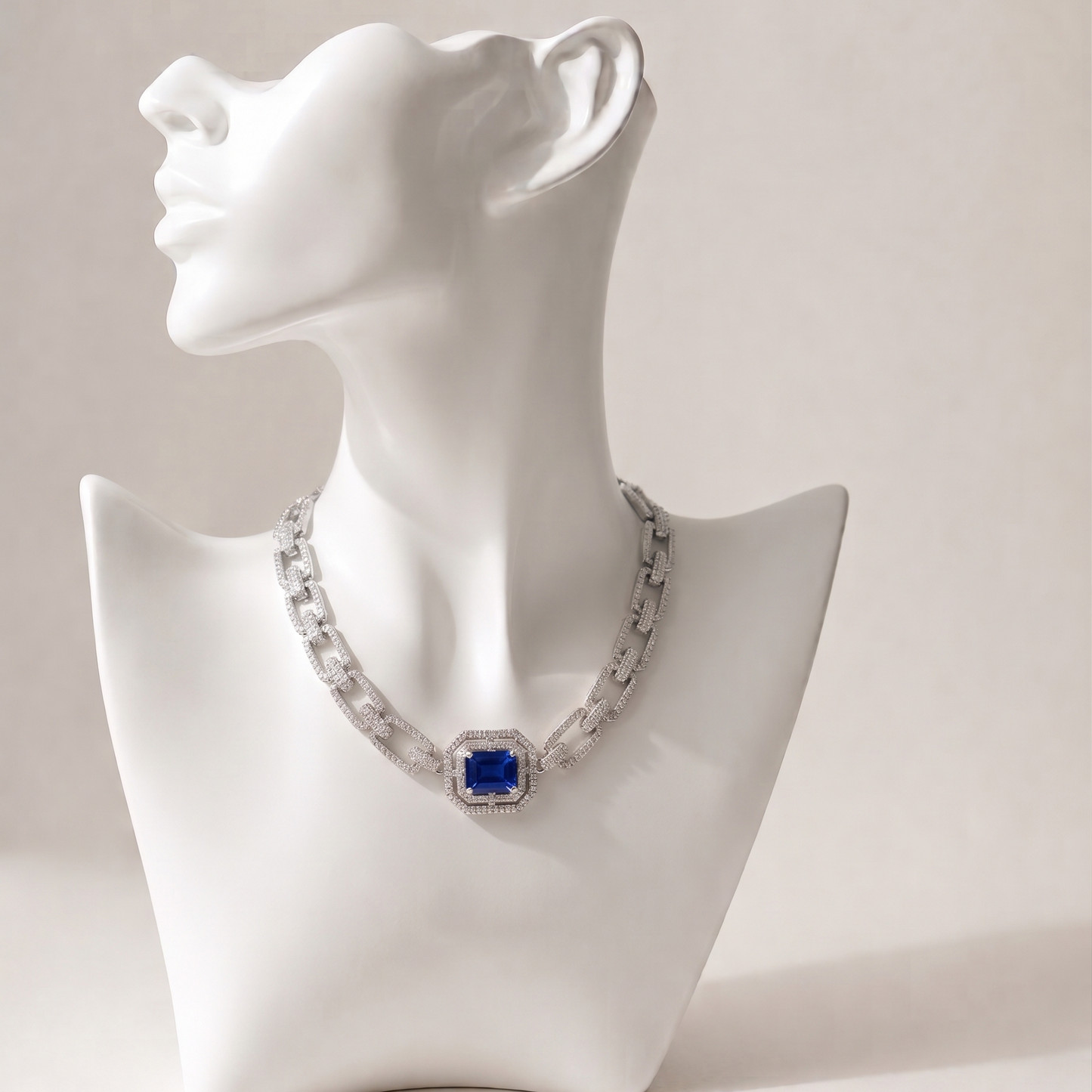 Luxury Gold Diamond Necklace with Blue Sapphire Centerpiece