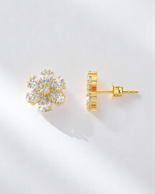 Pear Petal Daisy Stud Earrings