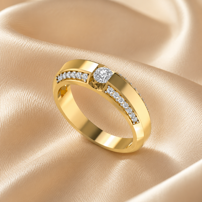 The Center Spotlight Band Ring