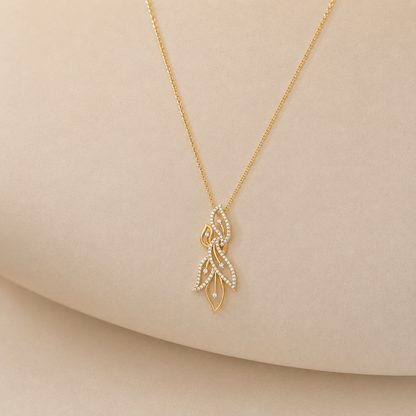 Intricate floral-inspired motif pendant set