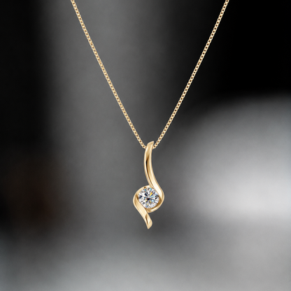 Twisted Curved Solitaire Pendant