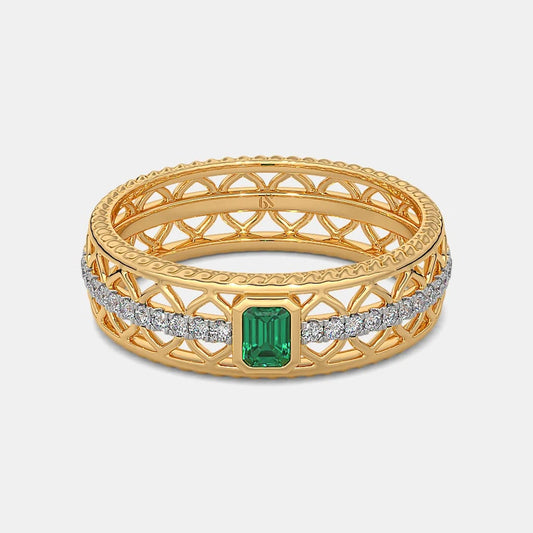 Discover our elegant Emerald and Diamond Filigree Gold Band. Features a 4x3 emerald, 20 accent diamonds, and available in 14K/18K gold.