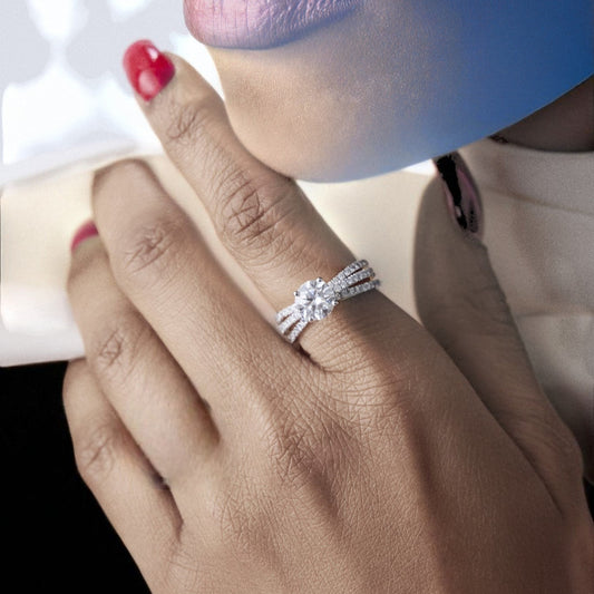 Multi streaks 1.5Ct Solitaire ring