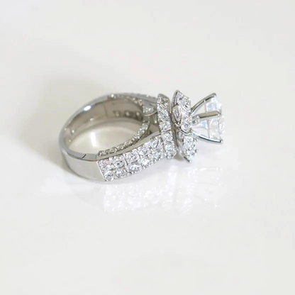 Grand Cocktail Blooming Floral Solitaire Ring