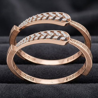 The Artisan Leaf-Work Gold Bangle