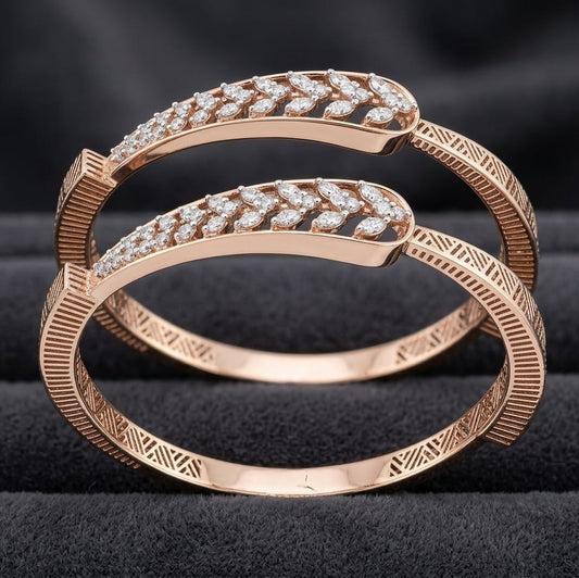The Artisan Leaf-Work Gold Bangle