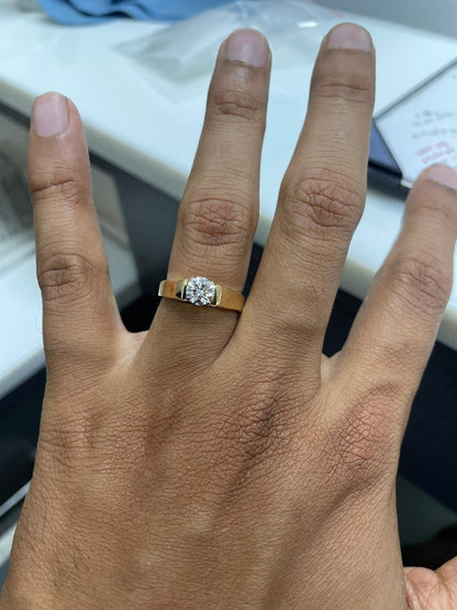 Timeless Solitaire Comfort Band Ring