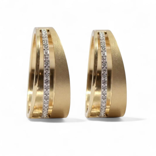 Dual finish Silenced Gold Fusion Hoops