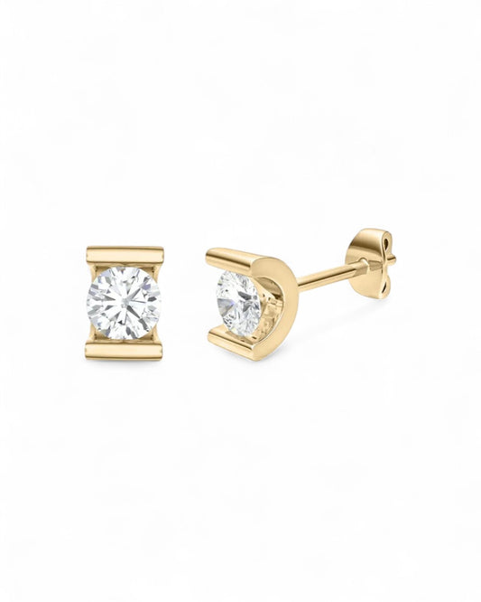 Open Curve Solitaire Stud Earrings