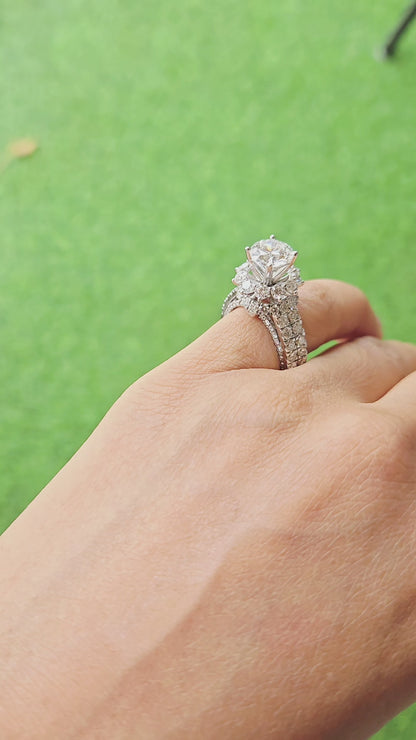 Grand Cocktail Blooming Floral Solitaire Ring
